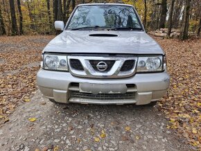 Rozpredam nissan terrano 3dv. - 3