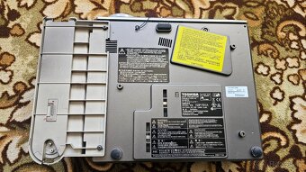 Toshiba TDP-T91A - 3