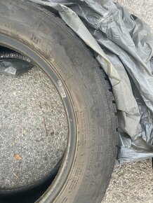 Nokian zimne 195/55/R15 - 3