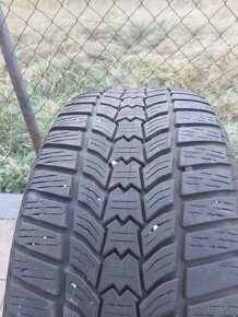 Predám zimné pneumatiky Sava 225/55 R16 - 3