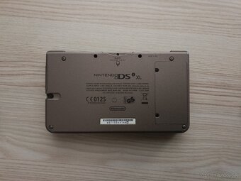 Nintendo DSi XL - 3