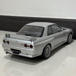 1:18 AutoArt Nissan Skyline GT-R R32 V-Spec II - 3