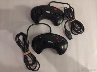 Sega Mega Drive 2 + 2 ovládače + 4 hry - Retro zábava - 3