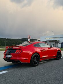 Ford Mustang 5.0 GT V8 - 3