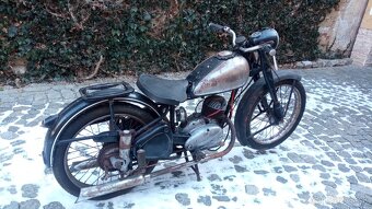 ČZ 125 C r.v. 1950 plus sedlo a motor navíc - 3