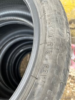 Pirelli 245/40/18 - 3