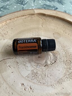 Esenciálny olej DōTERRA Frankincense/Kadidlo 15ml - 3