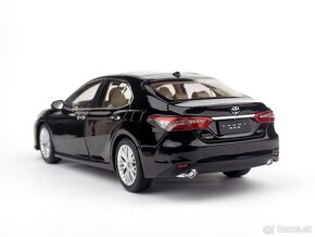 TOYOTA CAMRY 1:18 PAUDI - 3