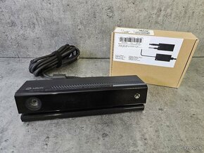 Xbox One X 1TB + 1 ovládač (+Kinect) - 3