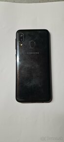 Samsung Galaxy A20e - 3