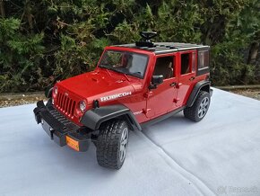 Hračky Bruder Červený Jeep Rubicon 2525 - 3