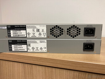 Switch Cisco SF300-24 - 3