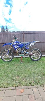 Yamaha yz 250 - 3