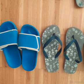 Rôzne sandálky šľapky crocsy nosené výlučne mojím synom veľk - 3