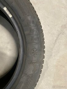 Pneu 215/55 R17 - 3