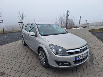 Predám Opel Astra 1.9 CDTi 120k A/T - 3