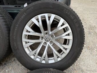 5x112 R18 original VW Touareg 3 CASCADE zimné pneu - 3