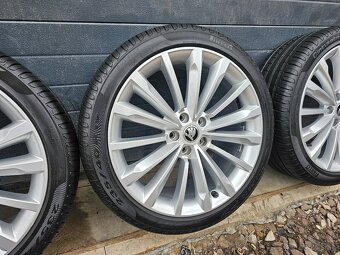 Letná Sada Škoda SUPERB TRINITY+PIRELLI 235/40 R19 - 3