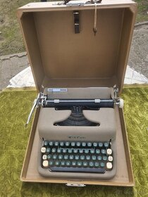 predám písací stroj - 3