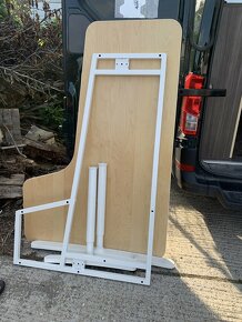 Rohovy stol Ikea Bekant pravy - 3