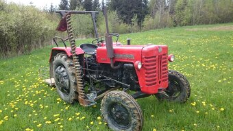 Mccormick International Farmall D324 - 3