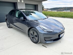 Tesla Model 3 - 3