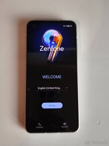 mobil ASUS Zenfone 9 / 128GB / 8GB - 3