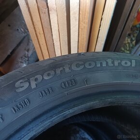 Letne gumy 235/45 R18 - 3