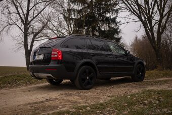 Škoda octavia combi 2 scout 2,0tdi 103kw 4x4 full výbava - 3