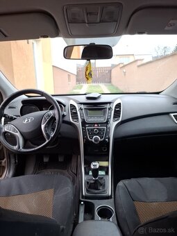 Hyundai i30 1.4i  benzín  11/2012 - 3