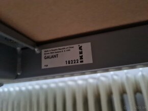 Výškovo nastaviteľný rohovy PC stol Ikea Galant - 3