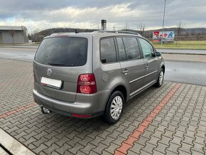 Volkswagen Touran 2.0 TDi 103kw 6 rychl 1.maj v ČR - 3