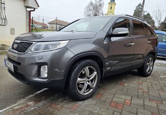 Kia Sorento - 3