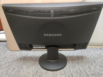 Samsung 2243NW monitor - 3