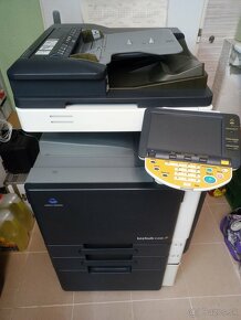 KonicaMinolta Bizhub C220 - 3