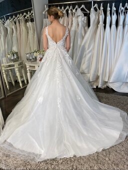 Svadobné šaty Pronovias Ariel - 3