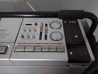 Prodám raritní Japonský boombox AKAI PJ-33 - 3