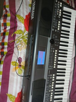 Yamaha psr s 670 - 3