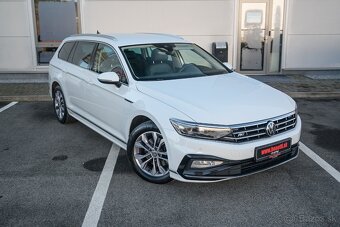 Volkswagen Passat Variant 2.0 TDI Elegance 4Motion DSG - 3