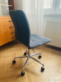 Dizajnová stolička - model Fredy - 3