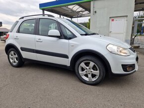 Predám Suzuki SX4 1.6 benzín 88 KW 4WD r.v.8/2012 - 3