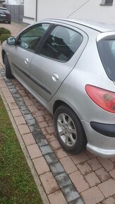 Peugeot 206 1.4 benzin  2005 - 3