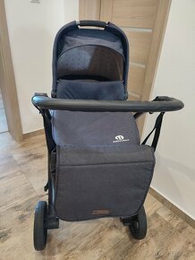 Kočík Petite&Mars (cca ešte rok v záruke) a vajíčko + isofix - 3