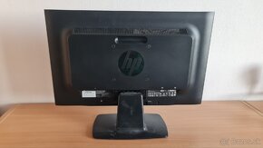 Predám LCD monitor HP - 3