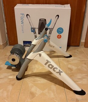 Cyklotrenažér Tacx Flow Smart - 3