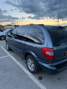 Chrysler Voyager 2.5 Tdi 7 miestne - 3