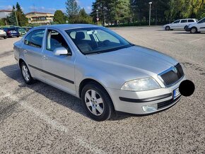 Škoda octavia 2 Tour 1.6 FSI - 3