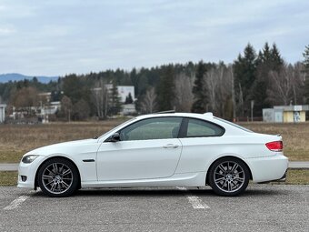 BMW E92 330D, manuál 6st, zadný náhon, full výbava - 3