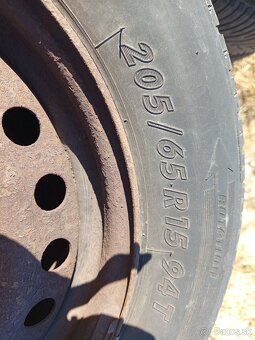 205/65R15 - 3