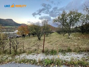 EXKLUZÍVNE:PREDAJ STAVEBNÉHO POZEMKU  V HORNOM MILOCHOVE (PR - 3